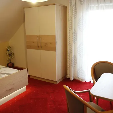 Homestay Gastehaus Friedrich Kloch